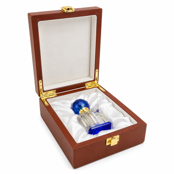 leather-look-attar-perfume-gift-box-open Open brown leather-look attar perfume gift box with cushioned interior